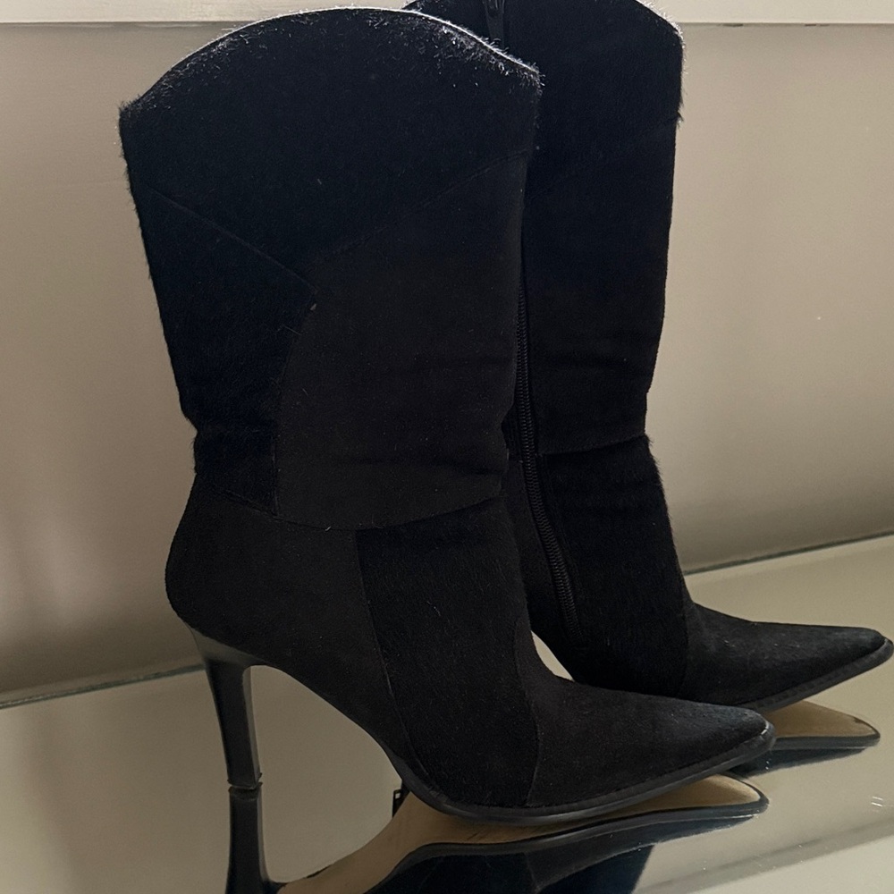 Elegant Black Women's Boots